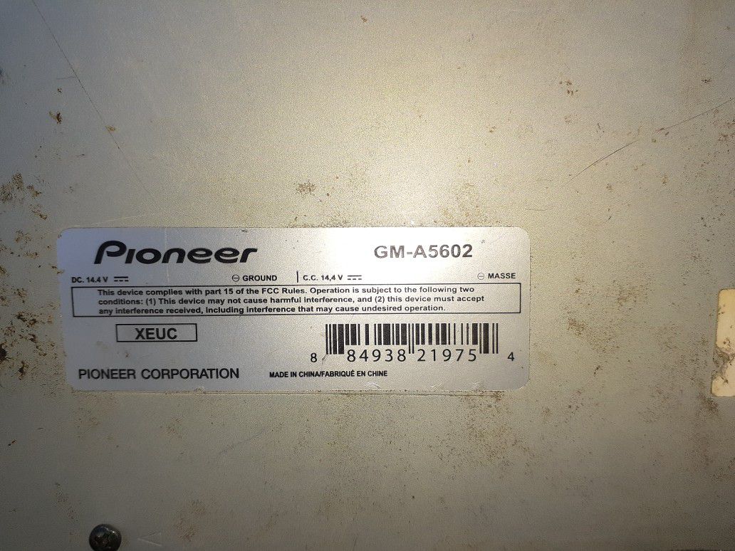 Pioneer 900 watt 2-channel
