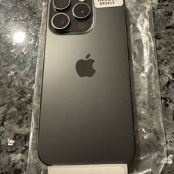 Unlocked Apple 🍏 iPhone 15 Pro (Black) 256GB - Great Condition 
