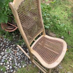 Wood Rocking Chair 