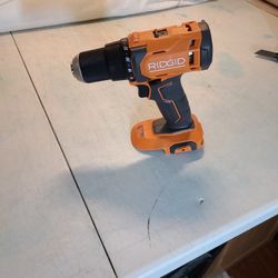 Drill Driver.       Ridgid
