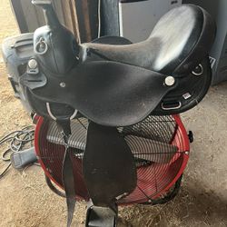 Brand new Alberta saddle 