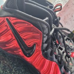 Nike air foamposite pro athletic shoes for men

Nike