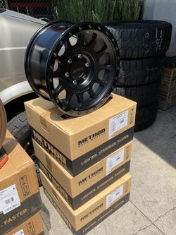 17x8.5 METHOD MR305 new wheels. TOYOTA CHEVY TAHOE