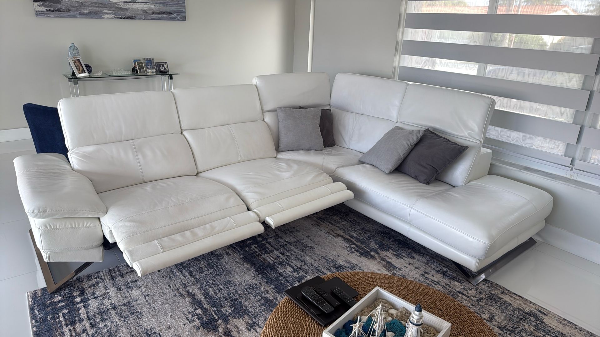 Sofa With Recliner White Leather