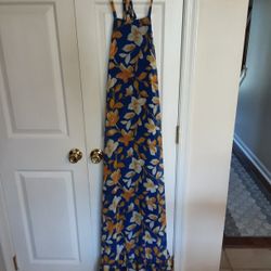 NWT-Maxi Dress