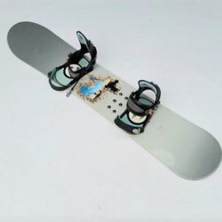 Almost New Snowboard Burton Bullet 157CM with Extra Rider Binding 