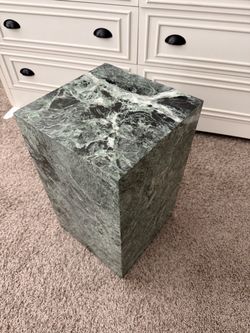 Marble side table green