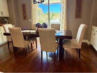 Dining table with 6 chairs