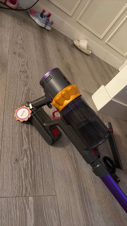 Lirios Cordless Stick Vacuum Cleaner