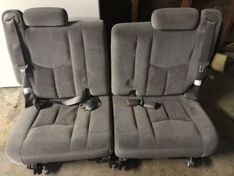 Chev 2003 Back Seats In Good Condition