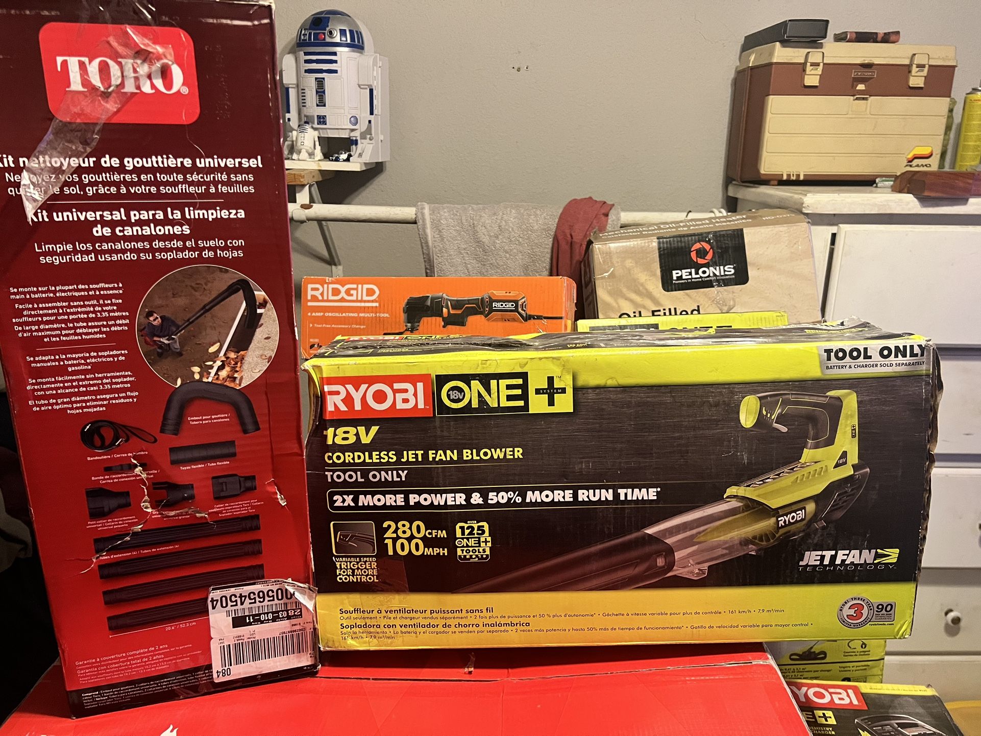 Toro Gutter Cleaning Kit & Ryobi Blower