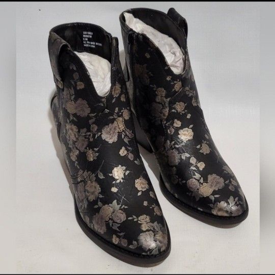 Women Boots Size 8.5