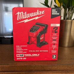 Milwaukee M12 Compact Inflator