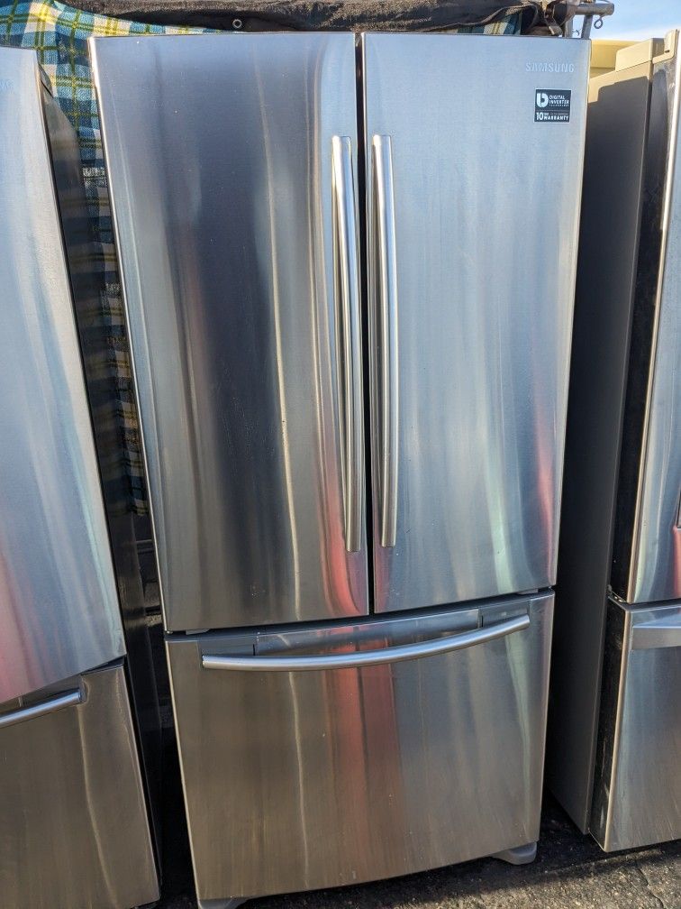 33 Inch Samsung French Door Refrigerator/3 Months Of Warranty And Free
