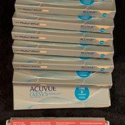 Acuvue Oasys with HydraLuxe Daily Contact Lenses