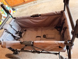 Jeep wagon stroller