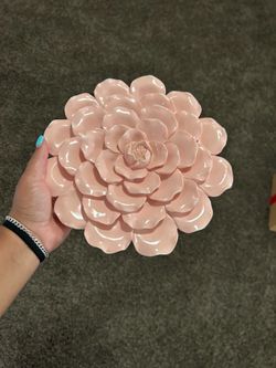 Flower wall decor