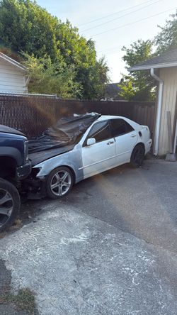 2005 Lexus IS
