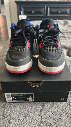 Jordan 4s Size 1y