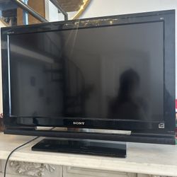 43 Inch Sony TV
