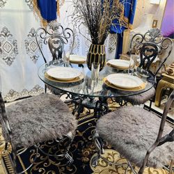 Dining table set