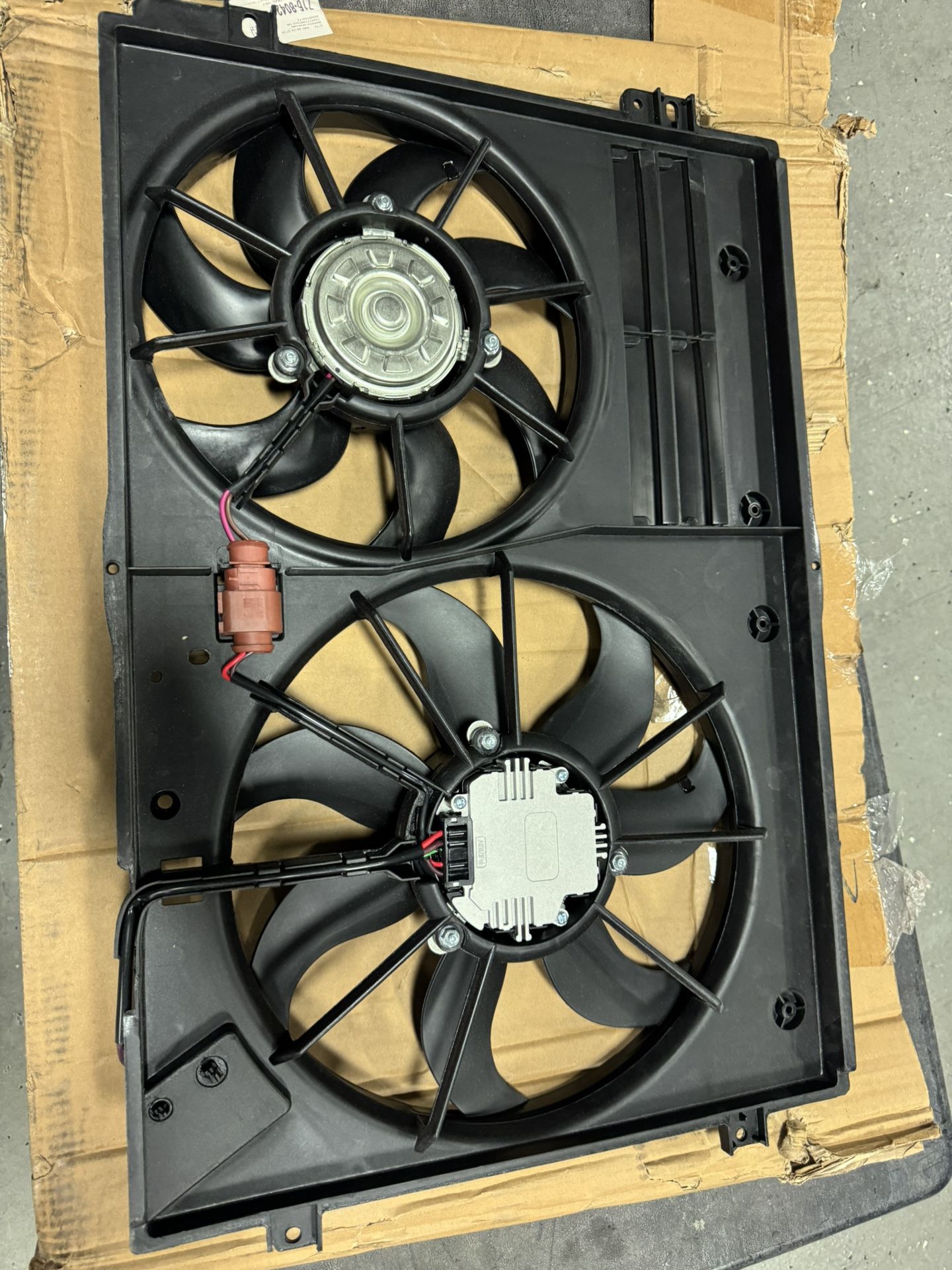 Radiator Cooling Fan 1K0959455ES Volkswagen Passat 2006-2015 Tiguan Jetta A3