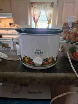 Vintage Rival Crock-Pot SCR300 3 Qt Slow Cooker Green Stoneware Fruit Pattern