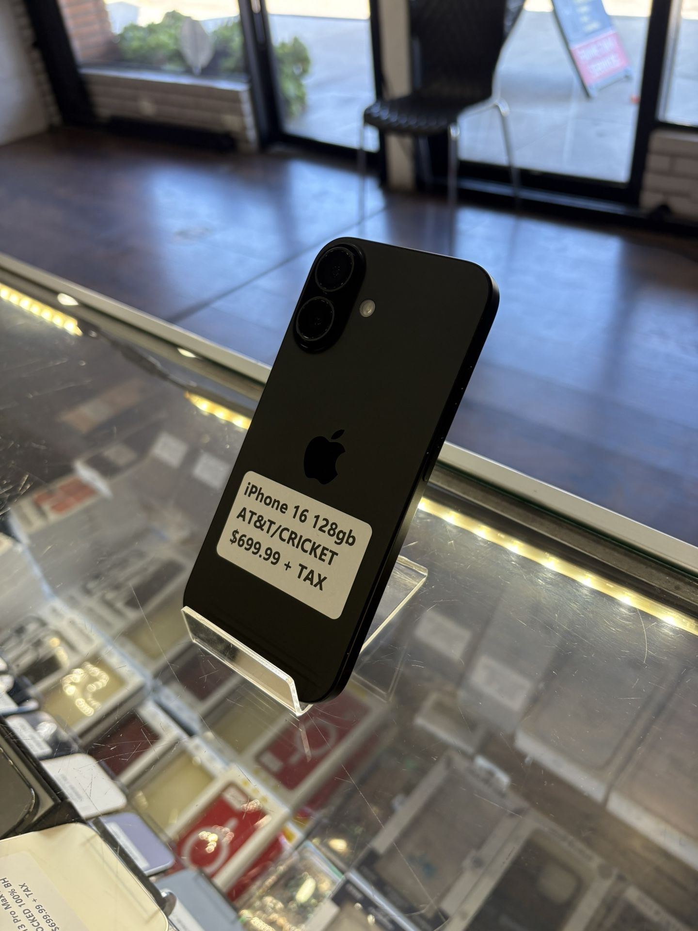 iPhone 16 128gb AT&T/CRICKET