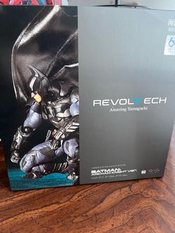 Revoltech Arkham night Batman