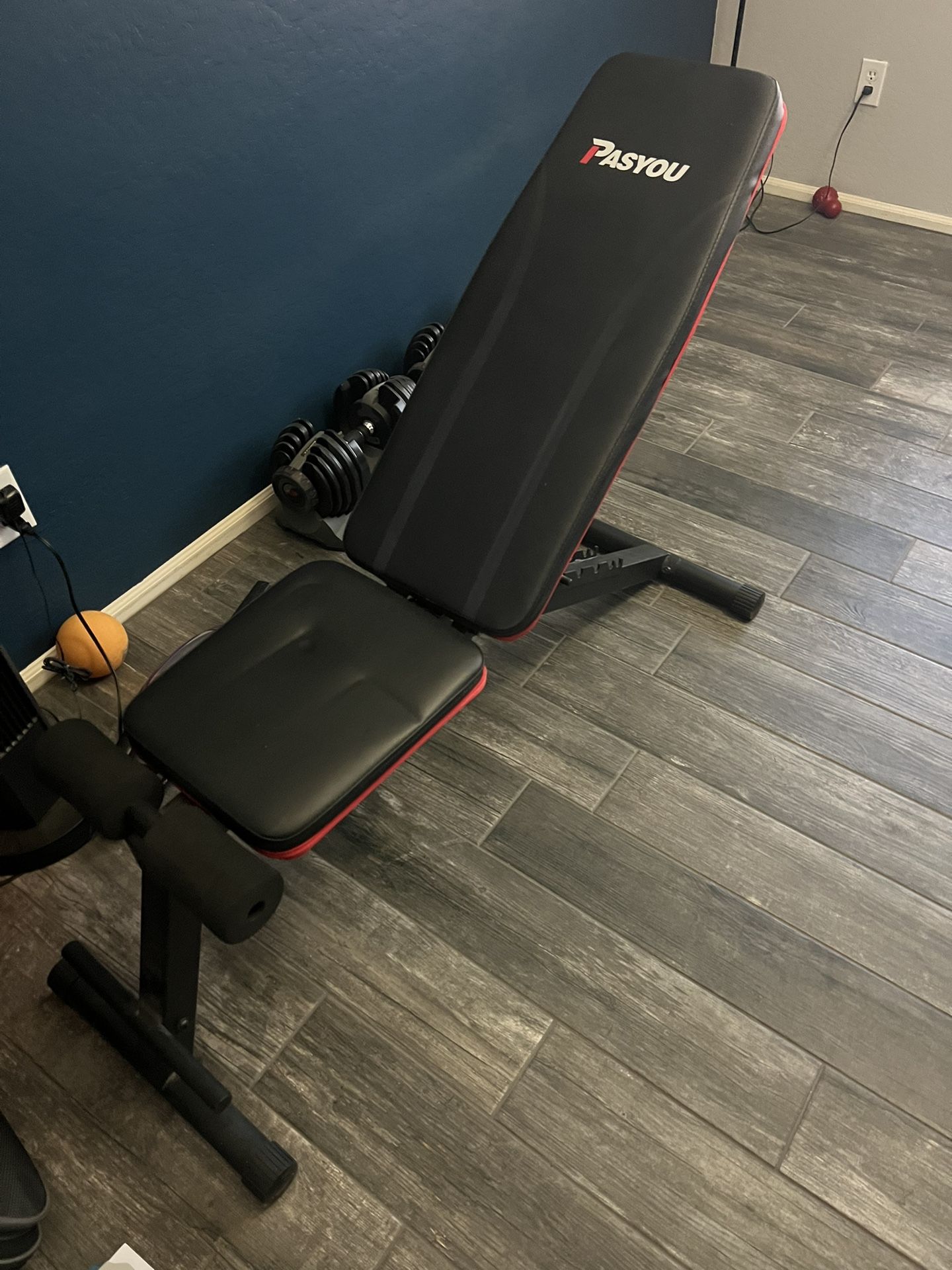 Weight Bench