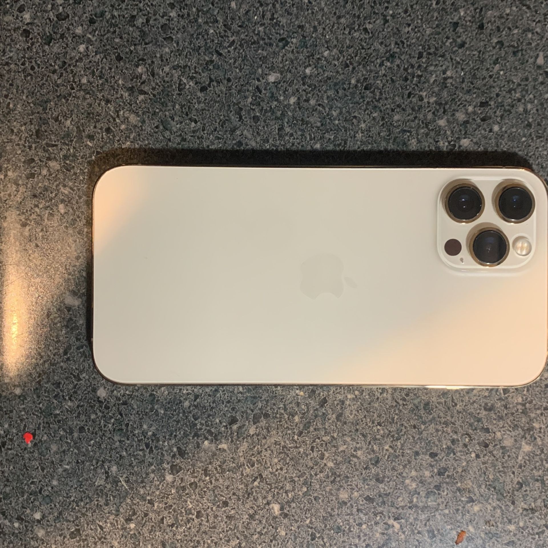 Icloud Locked Iphone as is