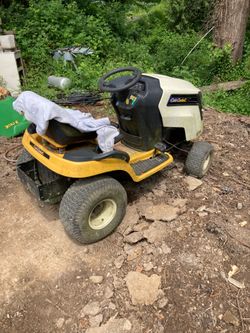 Club cadet lawn mower
