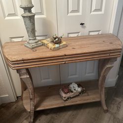 wood console table 45” x16”x 31”