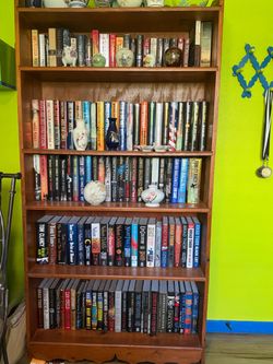 BOOKS 📚 📕 BEST SELLER COLLECTIBLES