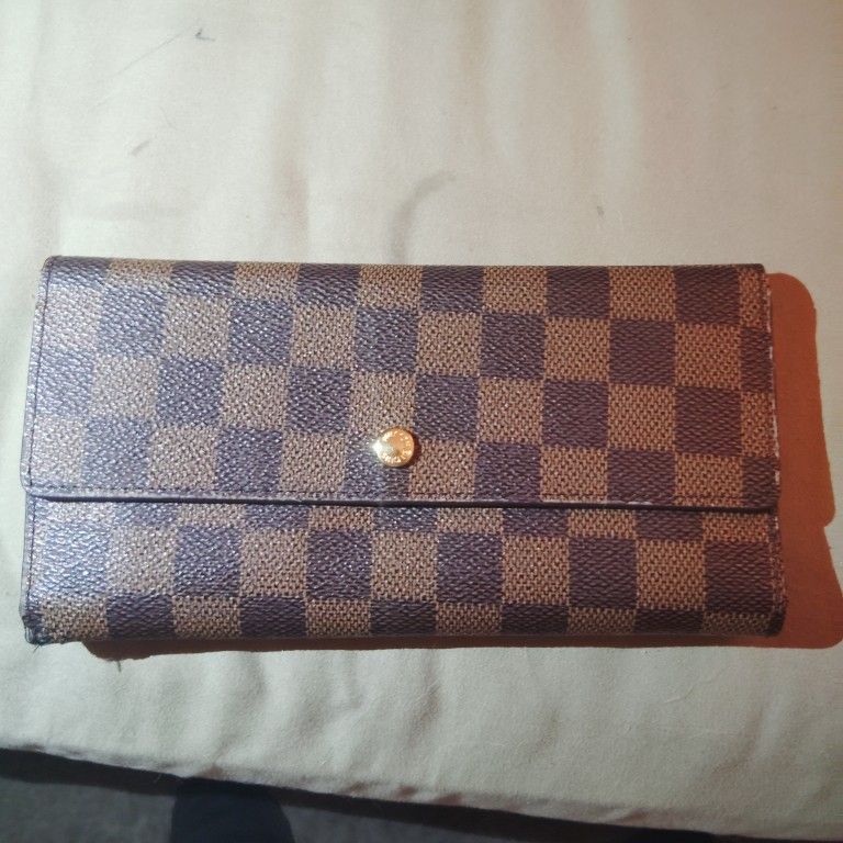 Louis Vuitton Damier Ebene Wallet Clutch