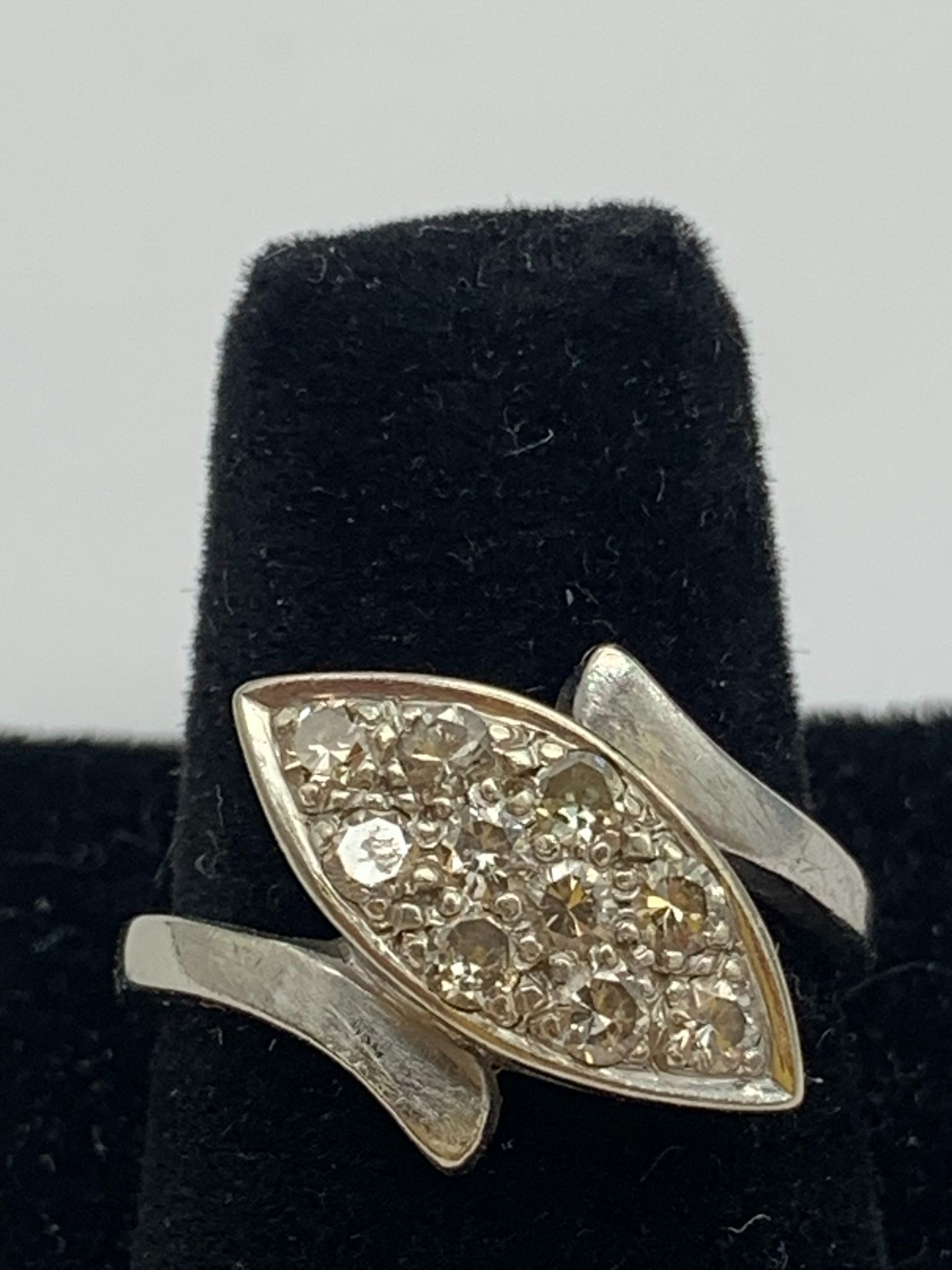 White gold diamond cluster ring #17487