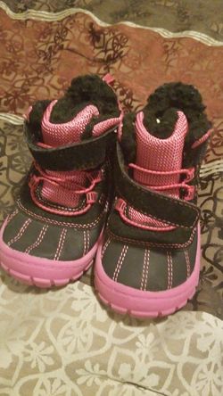 Girls boots