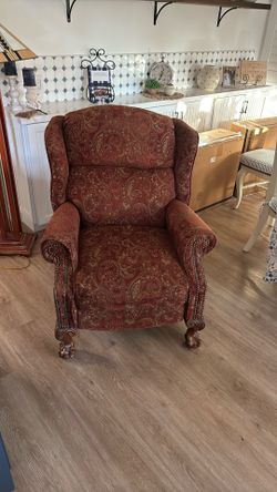 Wing Back Chair, Reclining