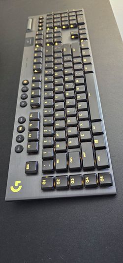 Logitech G915 Mechanical