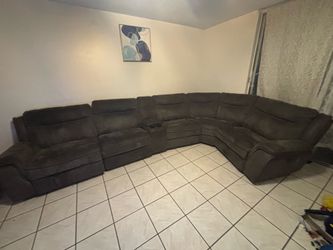 Couch set