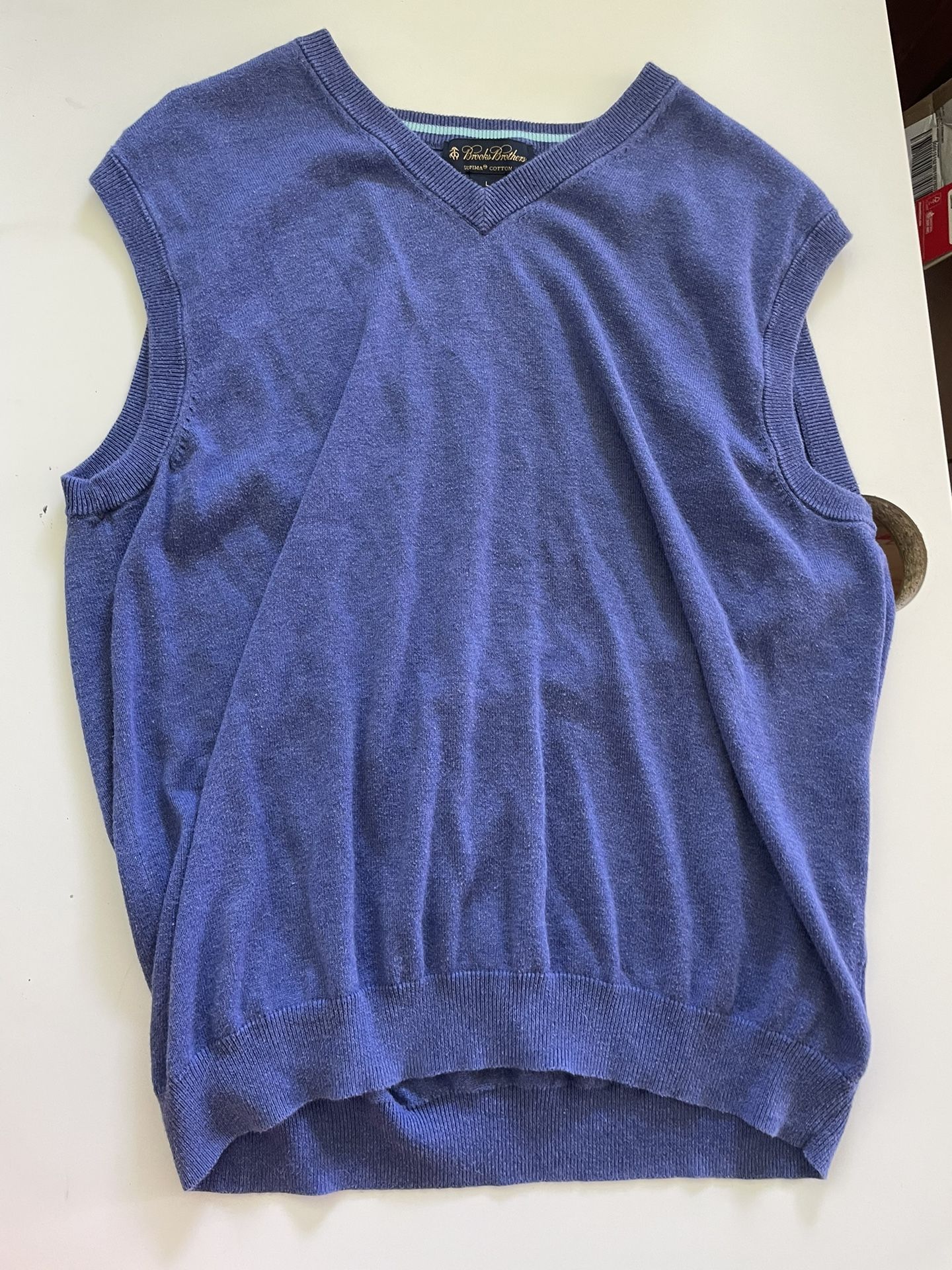 Brooks Brothers purple vest #fancy Size: L 🚚 Ships fast – usually same or next day 🔥 Bundle & save – DM for deals on 2+ items!