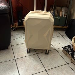 20 Inches (small) Carry On Traveler’s Luggage 