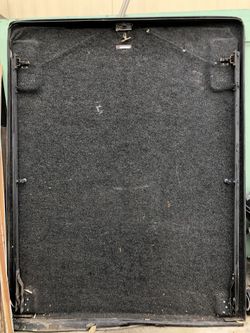 Truck bed cover