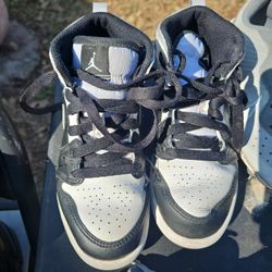 Size 1 JORDAN 1S 