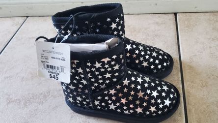 New Star Girls Boots. Size 9