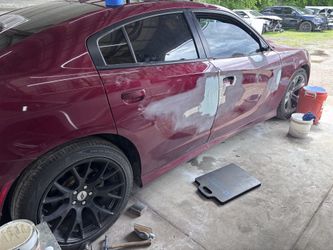 Body Work Repair Paint Shop / Hojalatero Pintura Enderezador