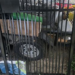 Gate