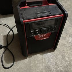 Milwaukee Radio & Charger 