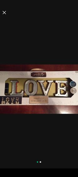 LOVE Marquee Sign