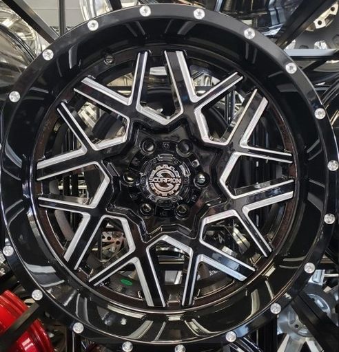 20x10 Wheels with 33 1250 20 MT tires